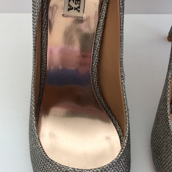 Badgley Mischka Heels 👠 - Picture 6 of 15